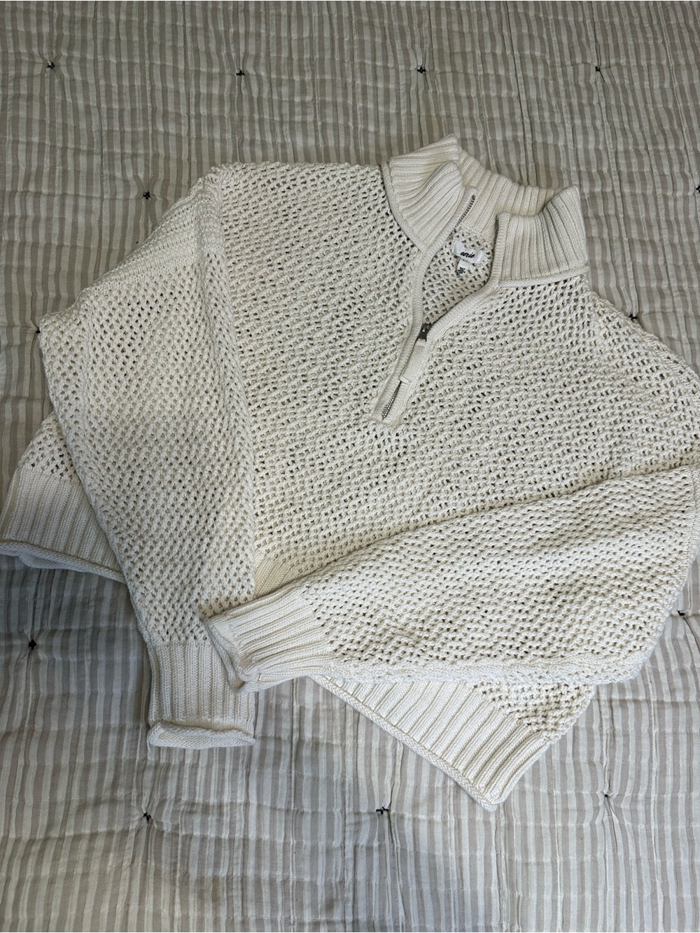 NWOT aerie Cream Cropped Chunky Knit Half-Zip Pullover